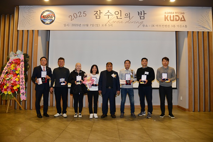 bb13a761474c8724cab2e2742667db6a_1765525328_6815.jpg bb13a761474c8724cab2e2742667db6a_1765525328_6815.jpg